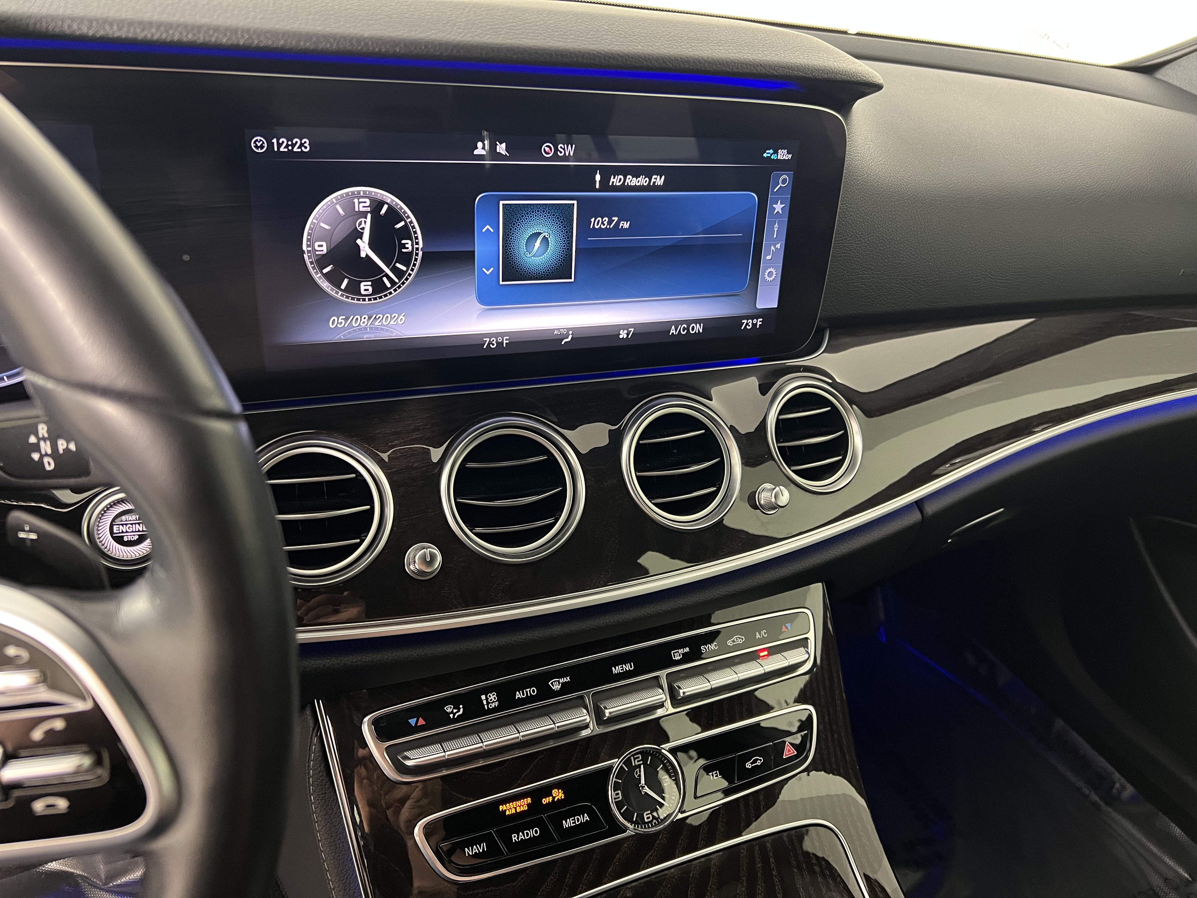 Certified 2019 Mercedes-Benz E 300 4MATIC image 29