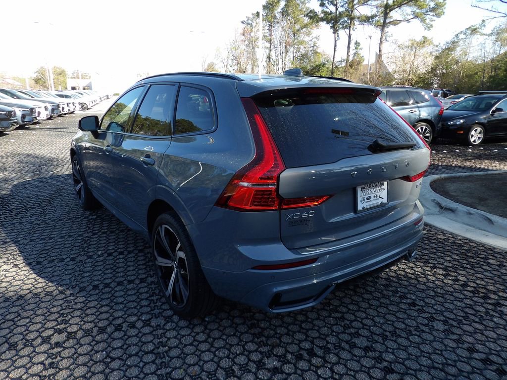 Certified 2023 Volvo XC60 B5 Ultimate w/ Climate Package image 9