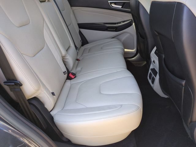 Used 2015 Ford Edge Titanium w/ Equipment Group 301A FWD image 17