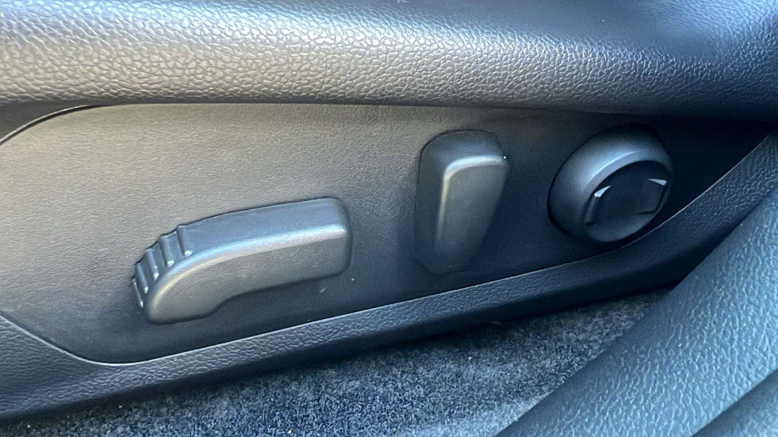 Certified 2025 Subaru Crosstrek 2.5i Wilderness AWD/4WD image 11