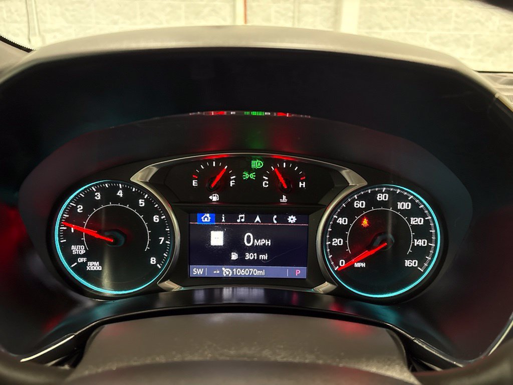 Used 2022 Chevrolet Equinox RS w/ RS Leather Package AWD/4WD image 39