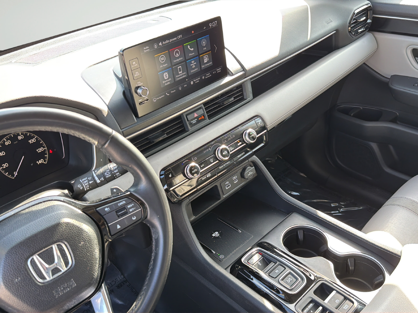 Used 2023 Honda Pilot Touring image 21