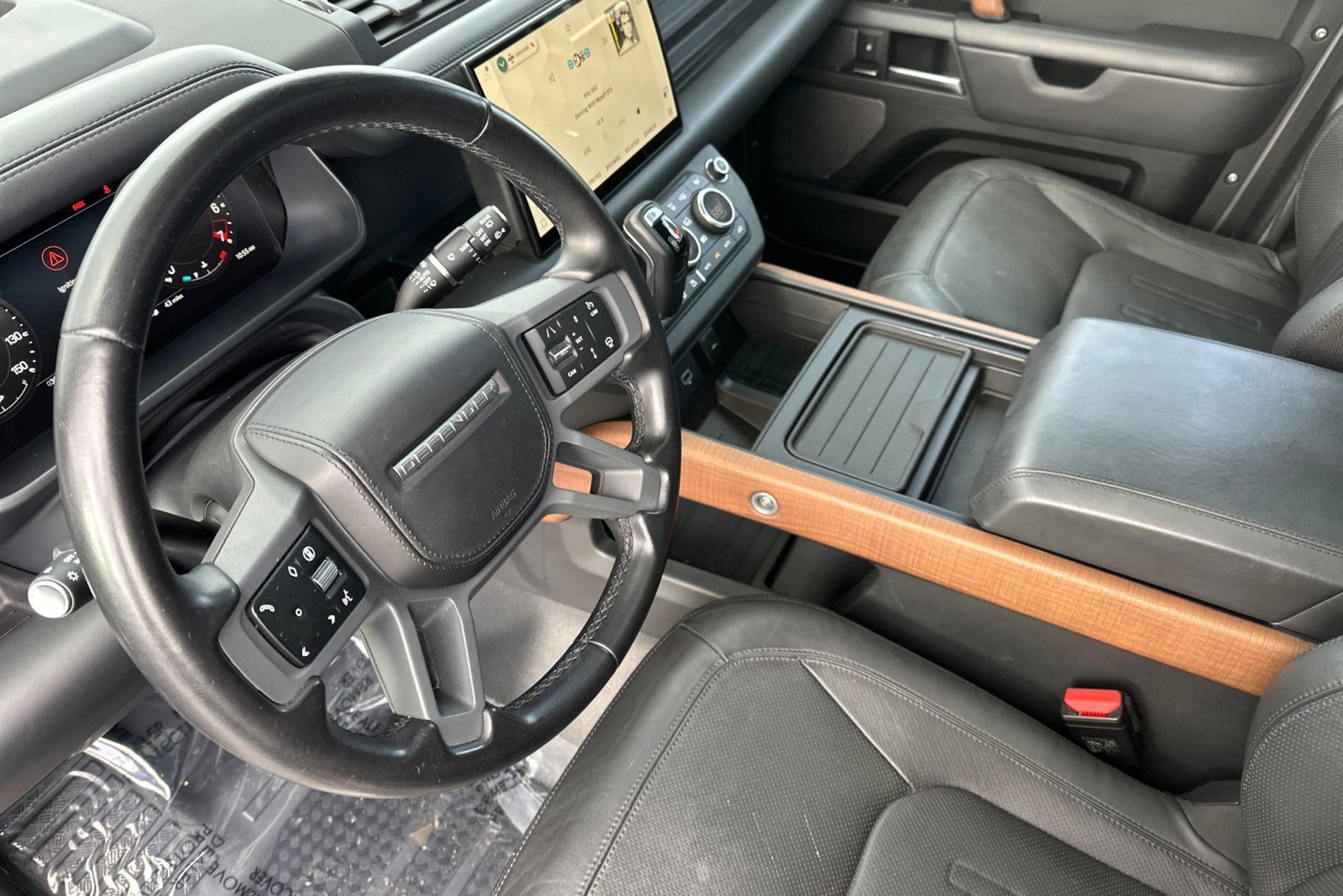 Used 2024 Land Rover Defender 110 X image 5