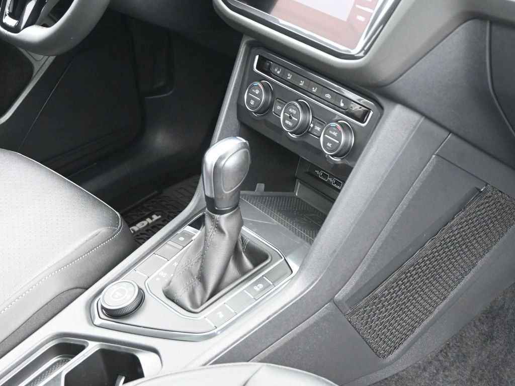 Used 2020 Volkswagen Tiguan SEL image 34
