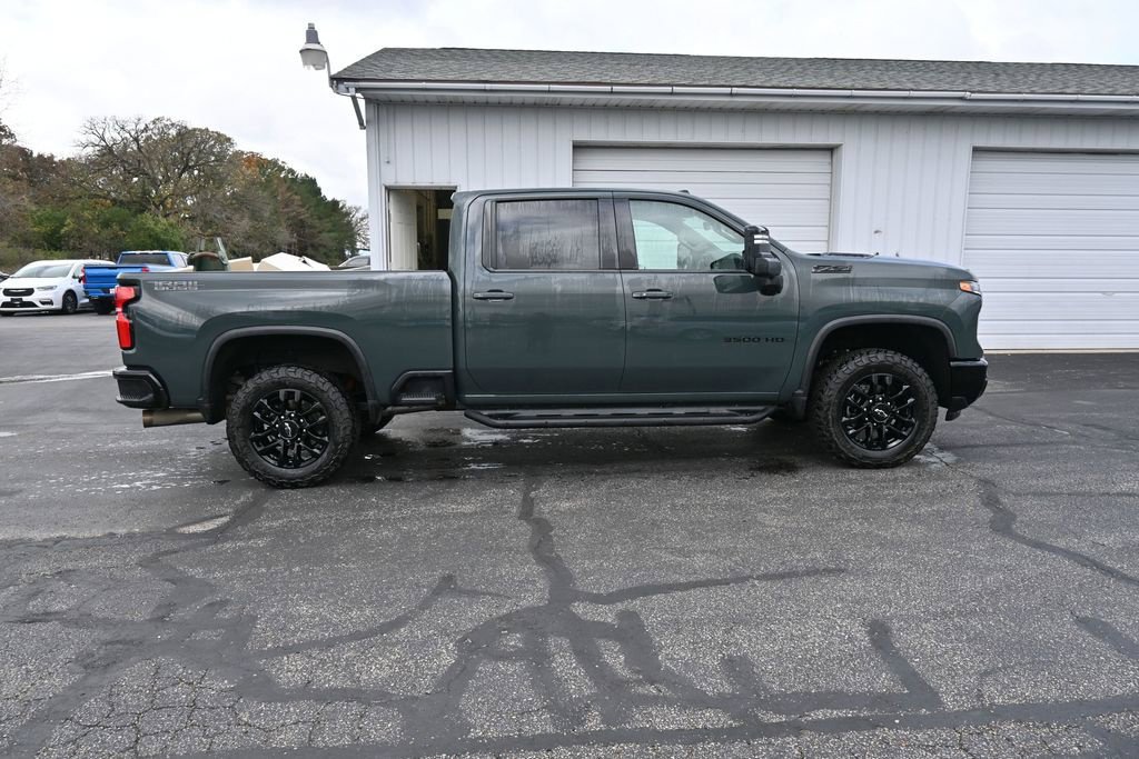 Used 2025 Chevrolet Silverado 3500 LTZ w/ LTZ Plus Package AWD/4WD image 6