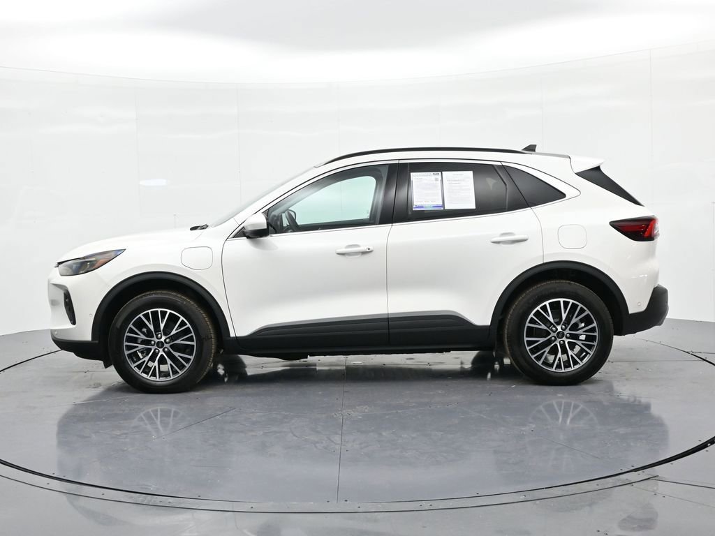 Used 2024 Ford Escape SE w/ PHEV Premium Package image 9