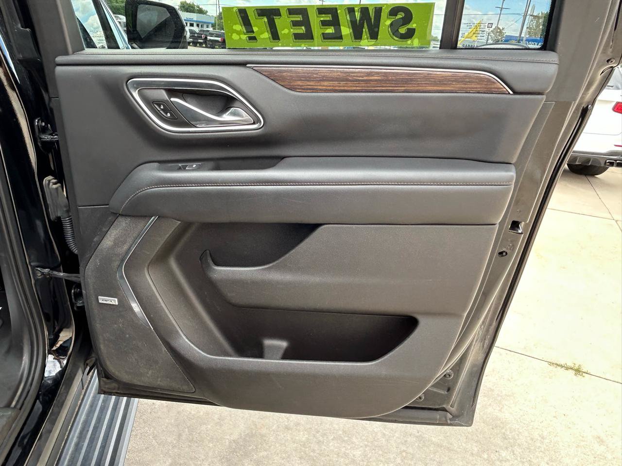 Used 2021 Chevrolet Suburban High Country AWD/4WD image 17