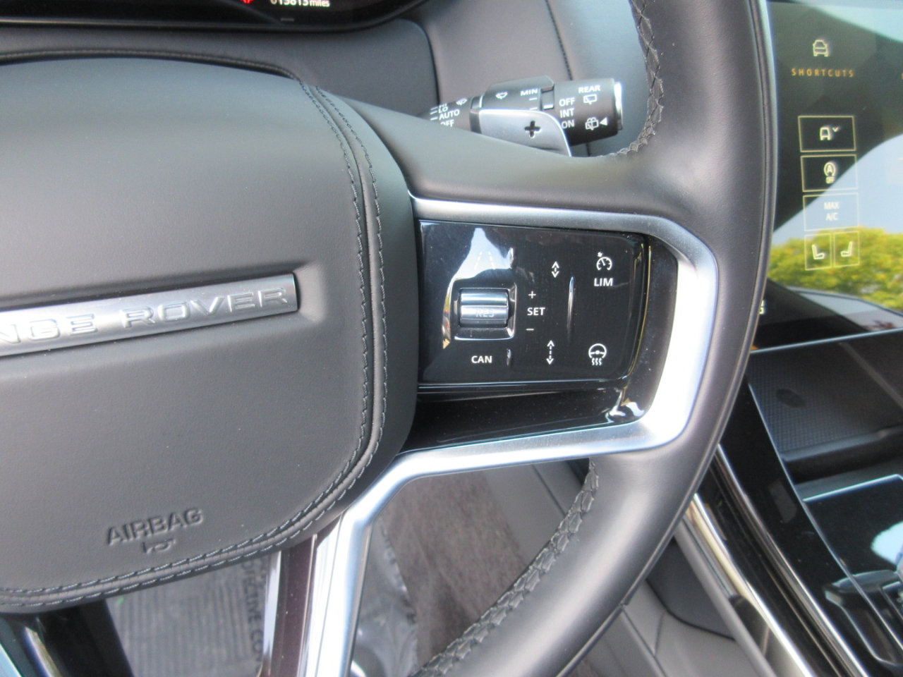 Used 2024 Land Rover Range Rover Sport SE image 49