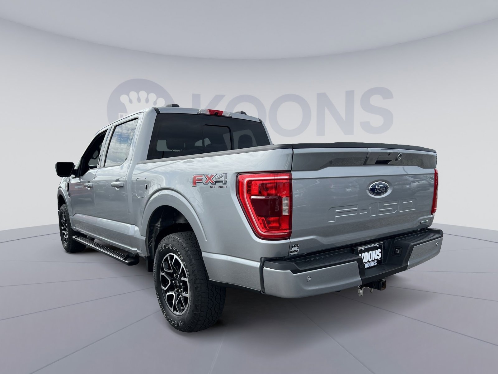Used 2021 Ford F150 XLT w/ Equipment Group 302A High image 4