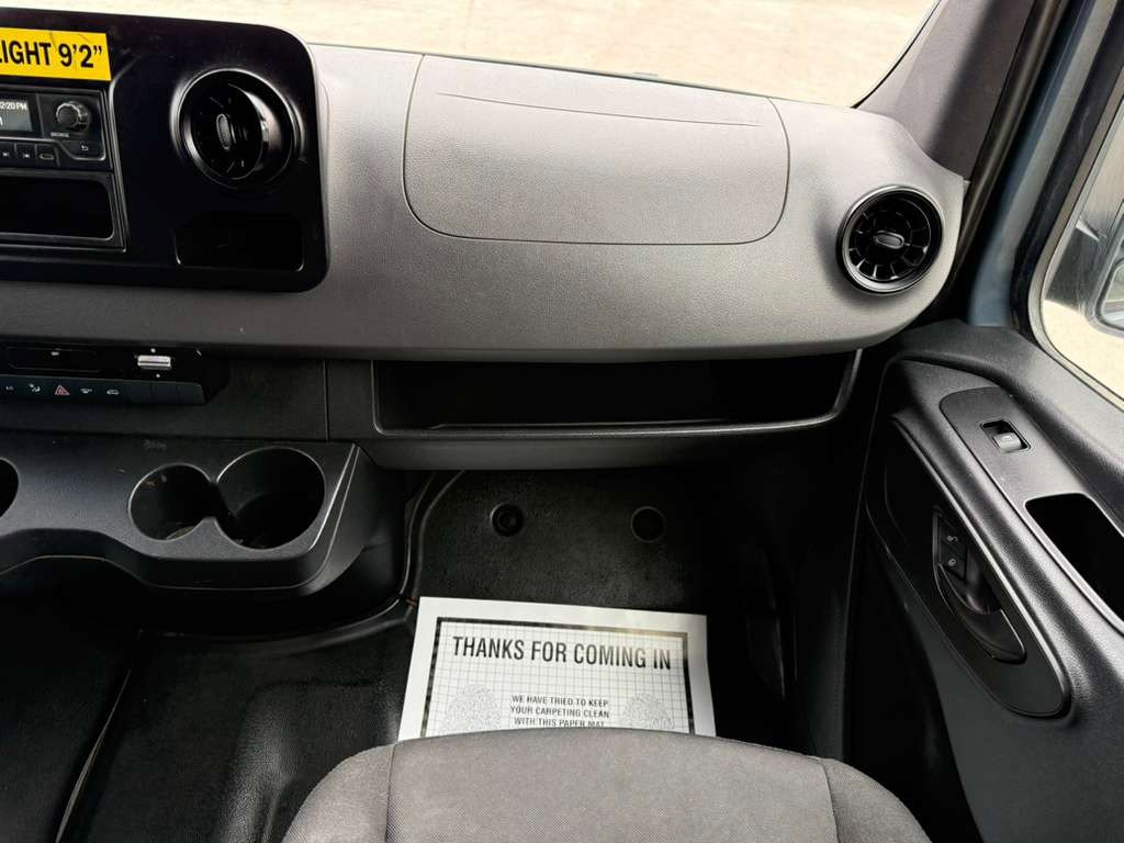 Used 2019 Mercedes-Benz Sprinter 144 image 13