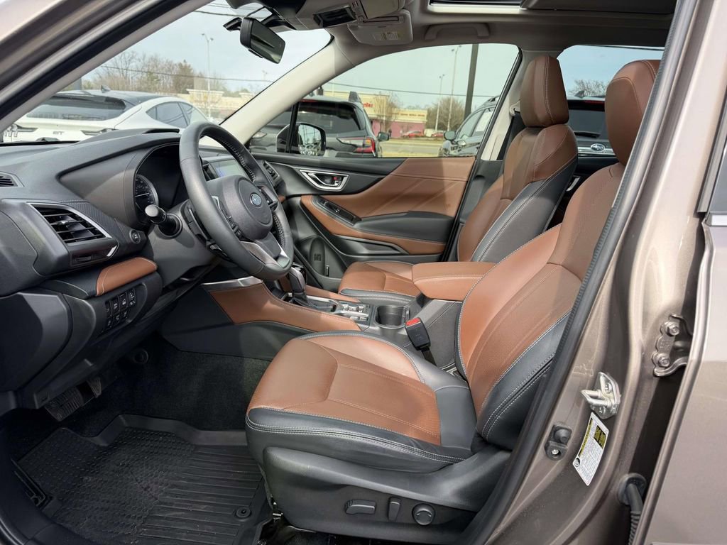 Used 2022 Subaru Forester Touring w/ Popular Package #2 image 18
