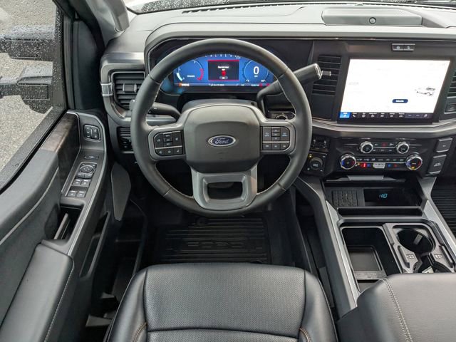 Used 2025 Ford F250 Lariat w/ Black Appearance Package image 16