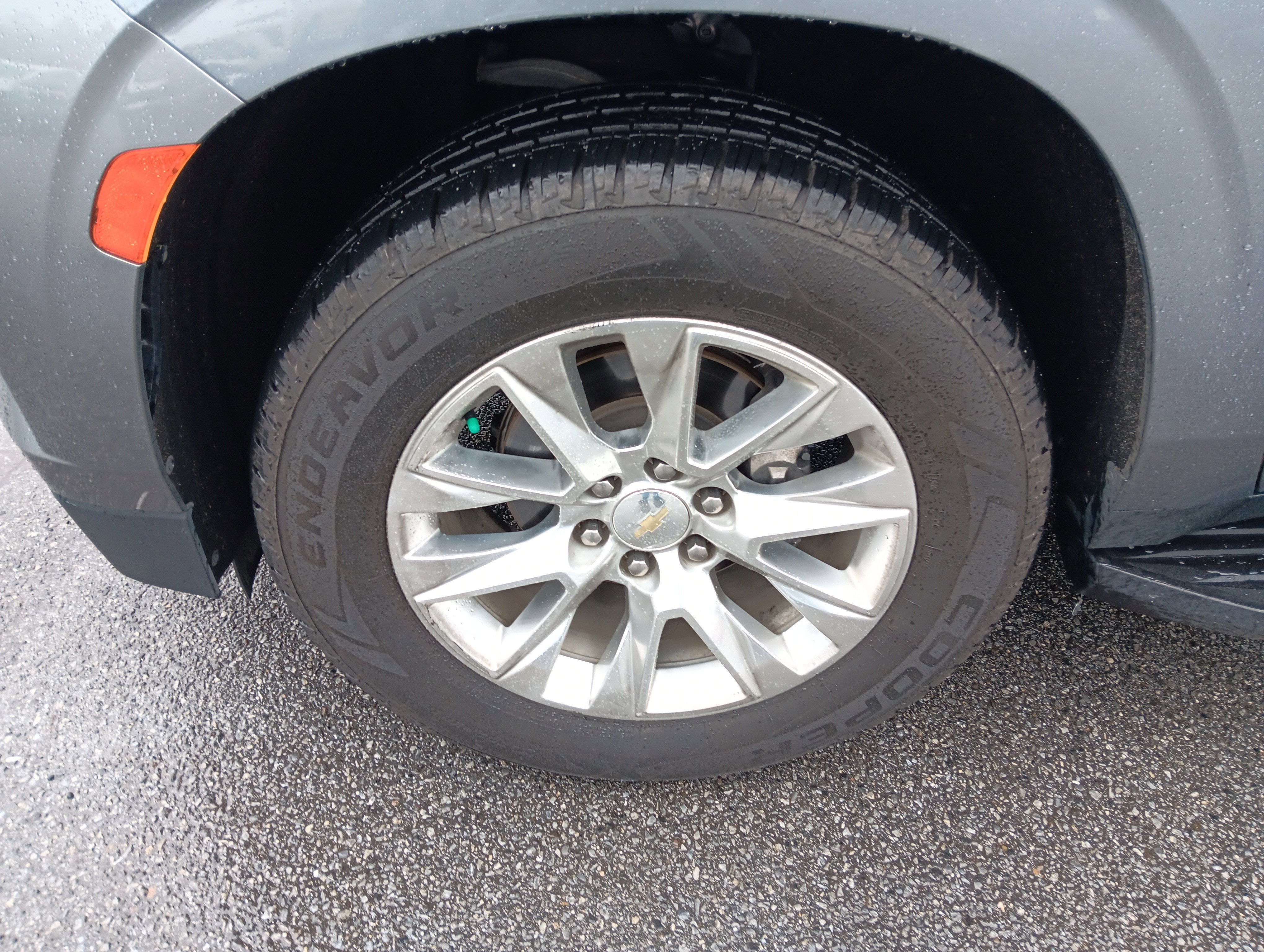 Used 2021 Chevrolet Tahoe Premier w/ Premium Package image 2