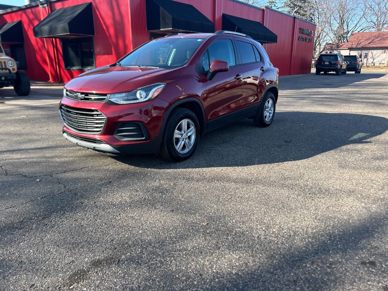 Used 2021 Chevrolet Trax LT w/ LT Convenience Package image 2