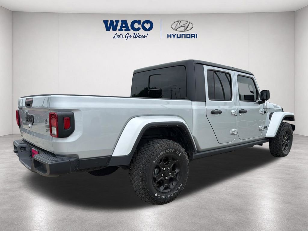 Used 2023 Jeep Gladiator Sport AWD/4WD image 12