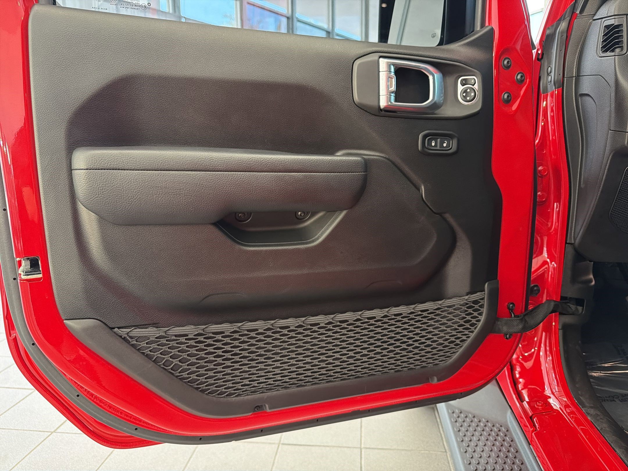 Used 2024 Jeep Wrangler Unlimited Sport AWD/4WD image 19