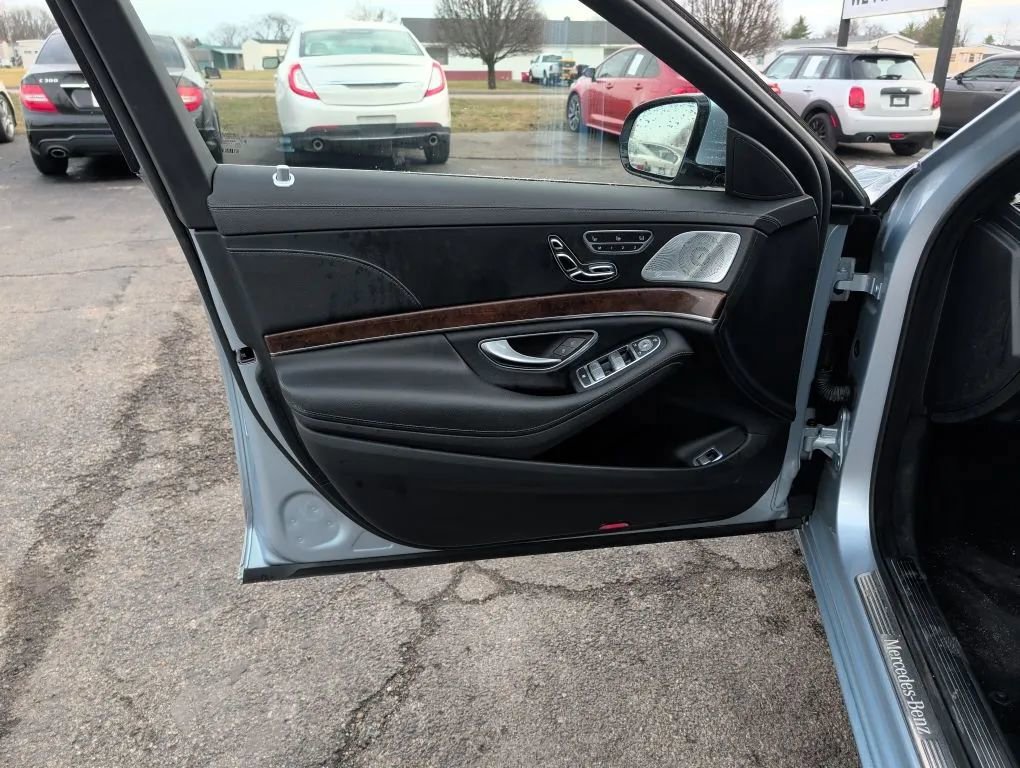 Used 2016 Mercedes-Benz S 550 4MATIC Sedan image 15