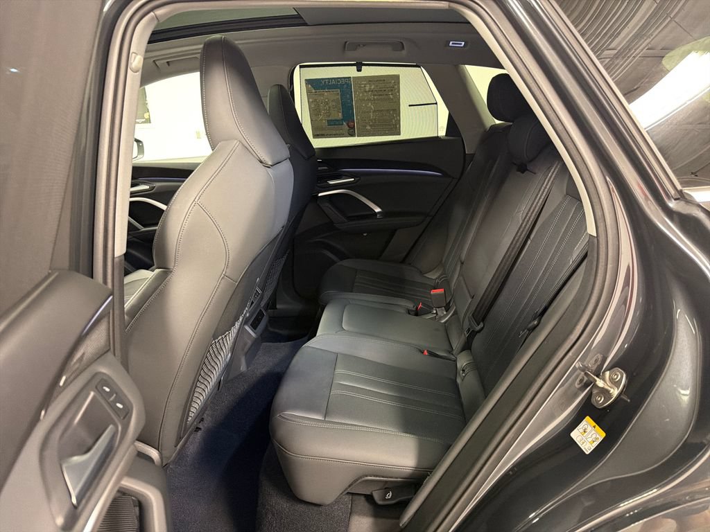 Used 2025 Audi Q5 Premium Plus AWD/4WD image 24