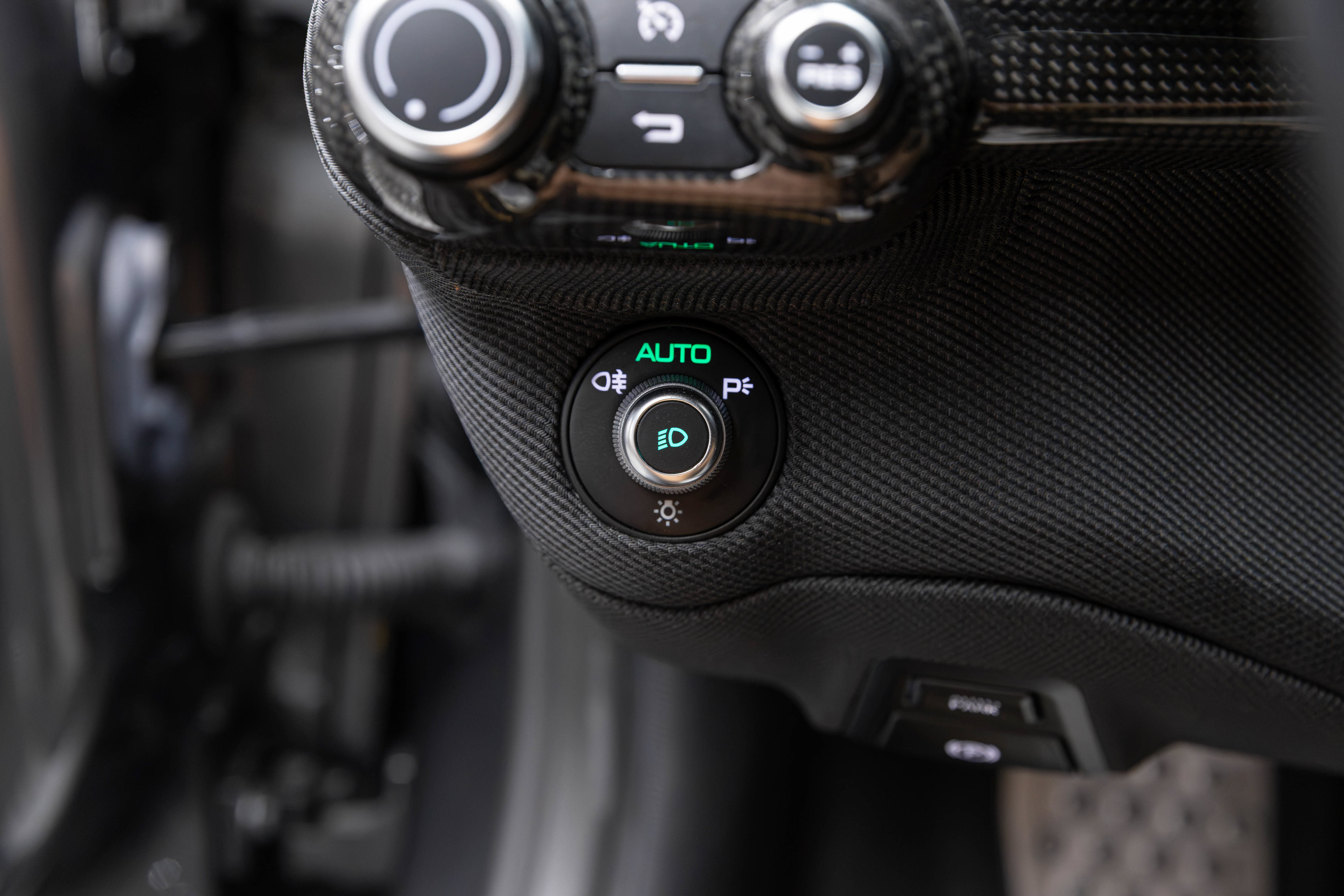 Certified 2023 Ferrari 812 Competizione RWD image 32