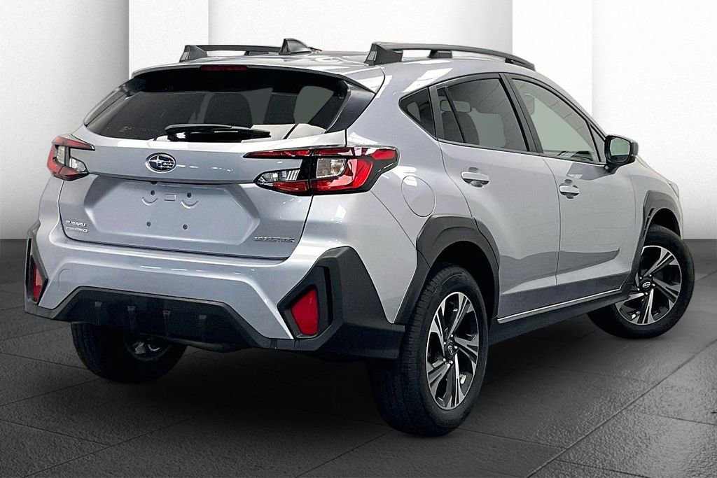Used 2025 Subaru Crosstrek 2.0i Premium image 11