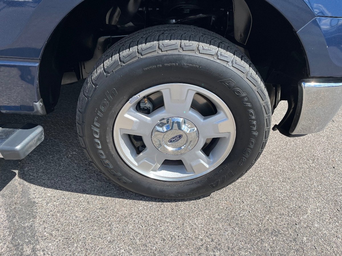 Used 2013 Ford F150 XLT w/ Mid Equipment Group RWD image 42