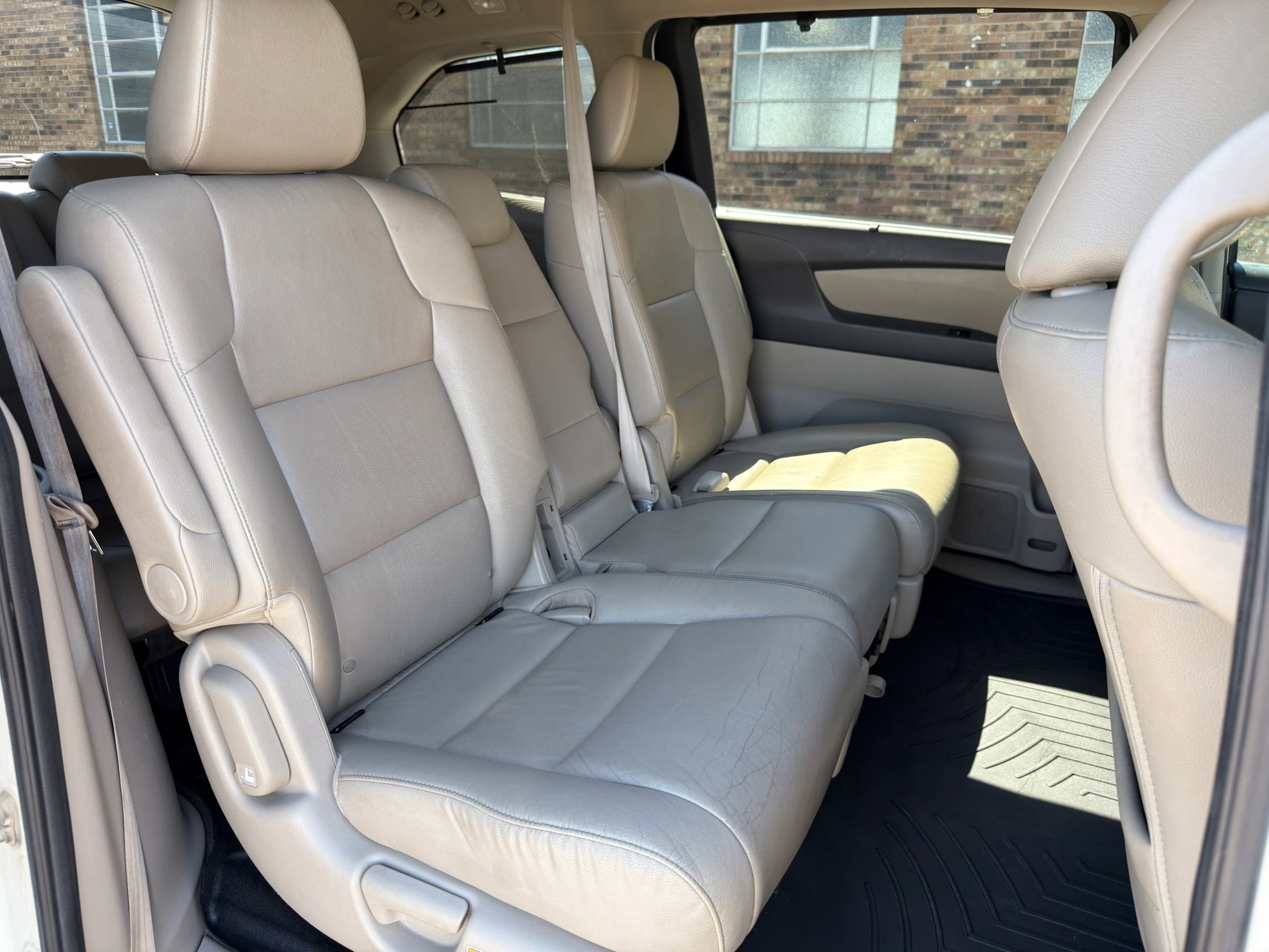 Used 2015 Honda Odyssey Touring image 22