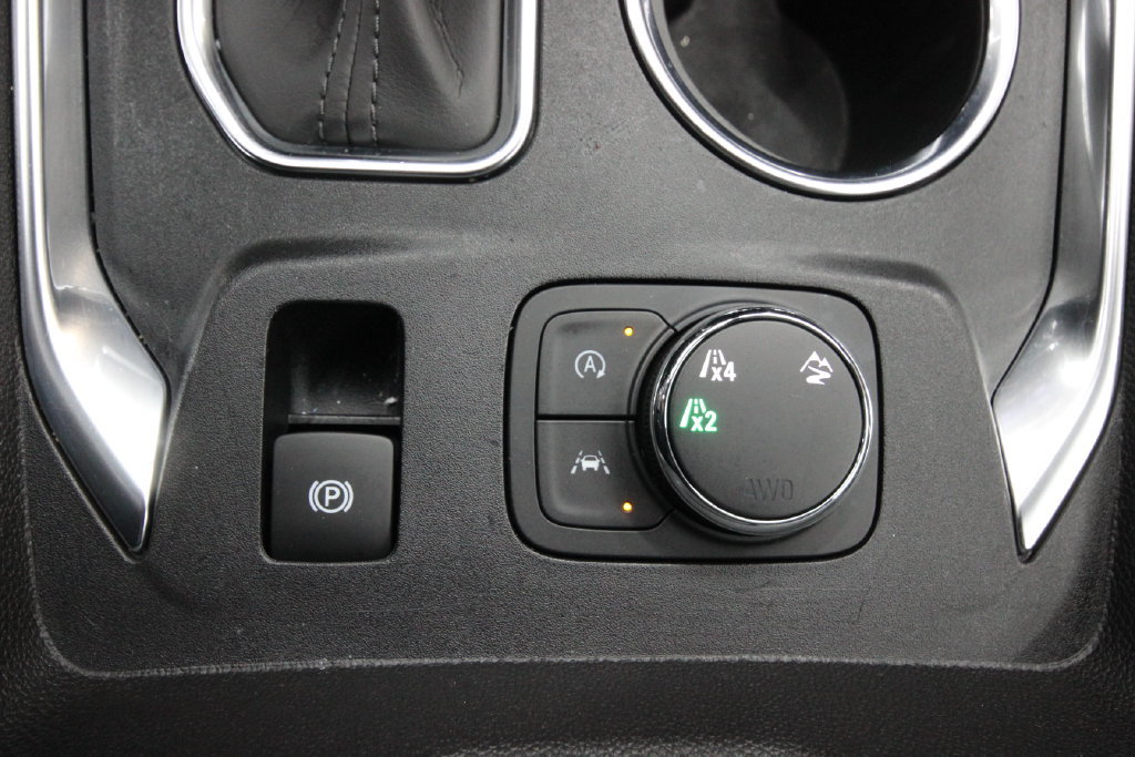 Used 2022 Chevrolet Traverse LT w/ LPO, Floor Liner Package AWD/4WD image 28