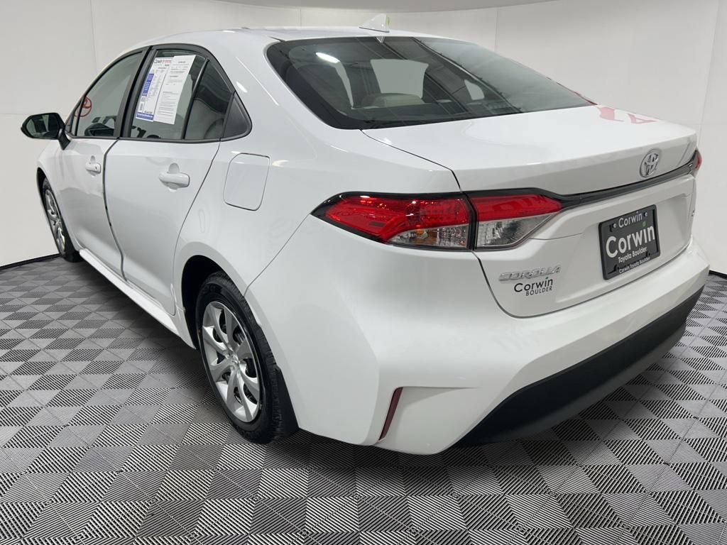 Used 2026 Toyota Corolla LE FWD image 5