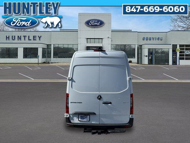 Used 2025 Mercedes-Benz Sprinter 2500 image 6