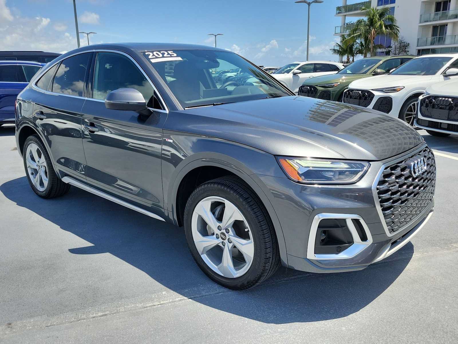 Certified 2025 Audi Q5 2.0T Premium AWD/4WD image 8