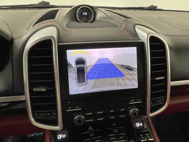 Used 2017 Porsche Cayenne GTS AWD/4WD image 18