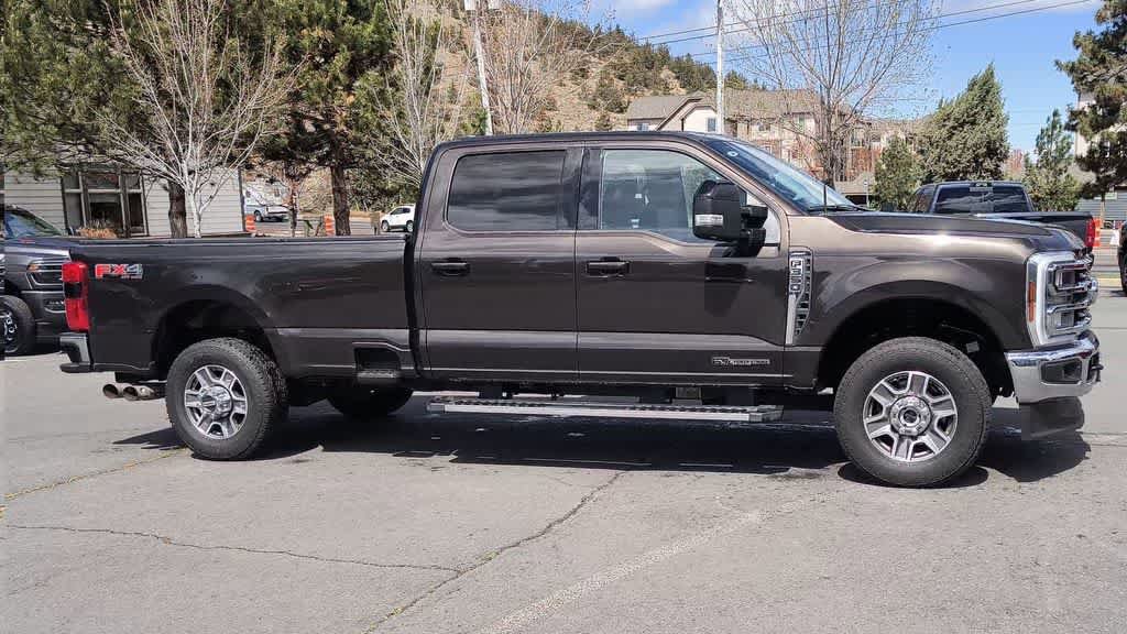 Used 2024 Ford F350 Lariat w/ FX4 Off-Road Package AWD/4WD image 2