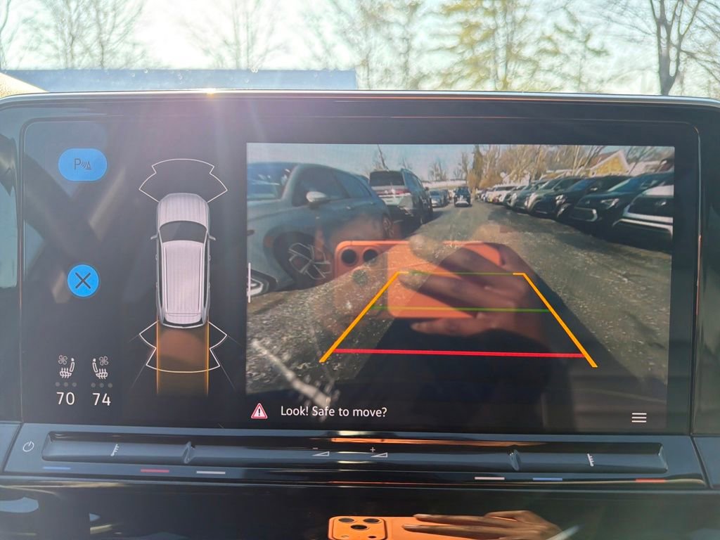 Used 2025 Volkswagen Atlas SEL image 23