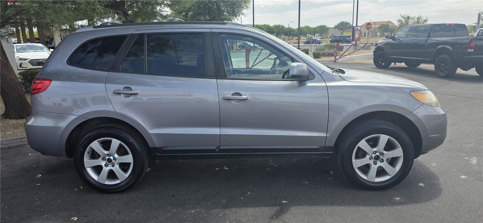Used 2007 Hyundai Santa Fe SE FWD image 4