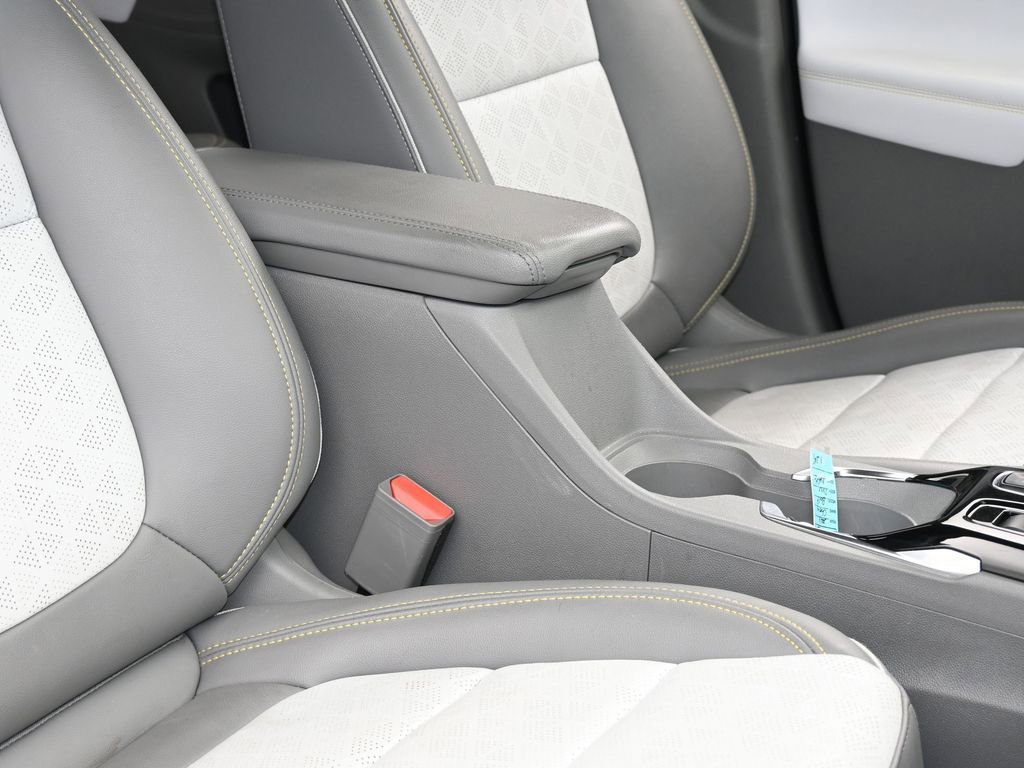 Used 2023 Chevrolet Bolt EUV Premier image 53