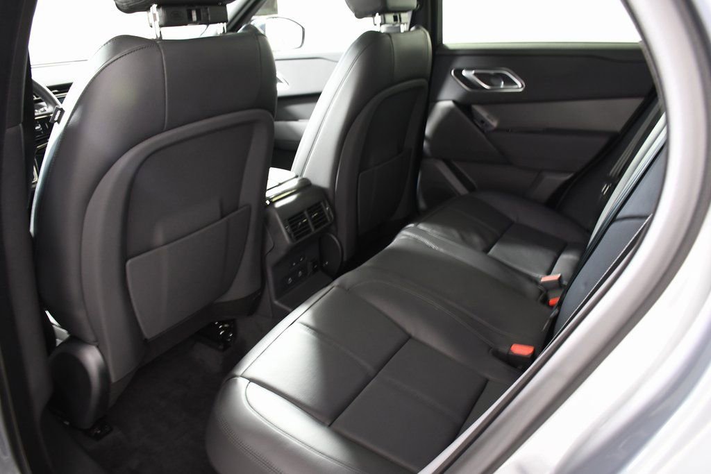 Certified 2025 Land Rover Range Rover Velar Dynamic SE image 27