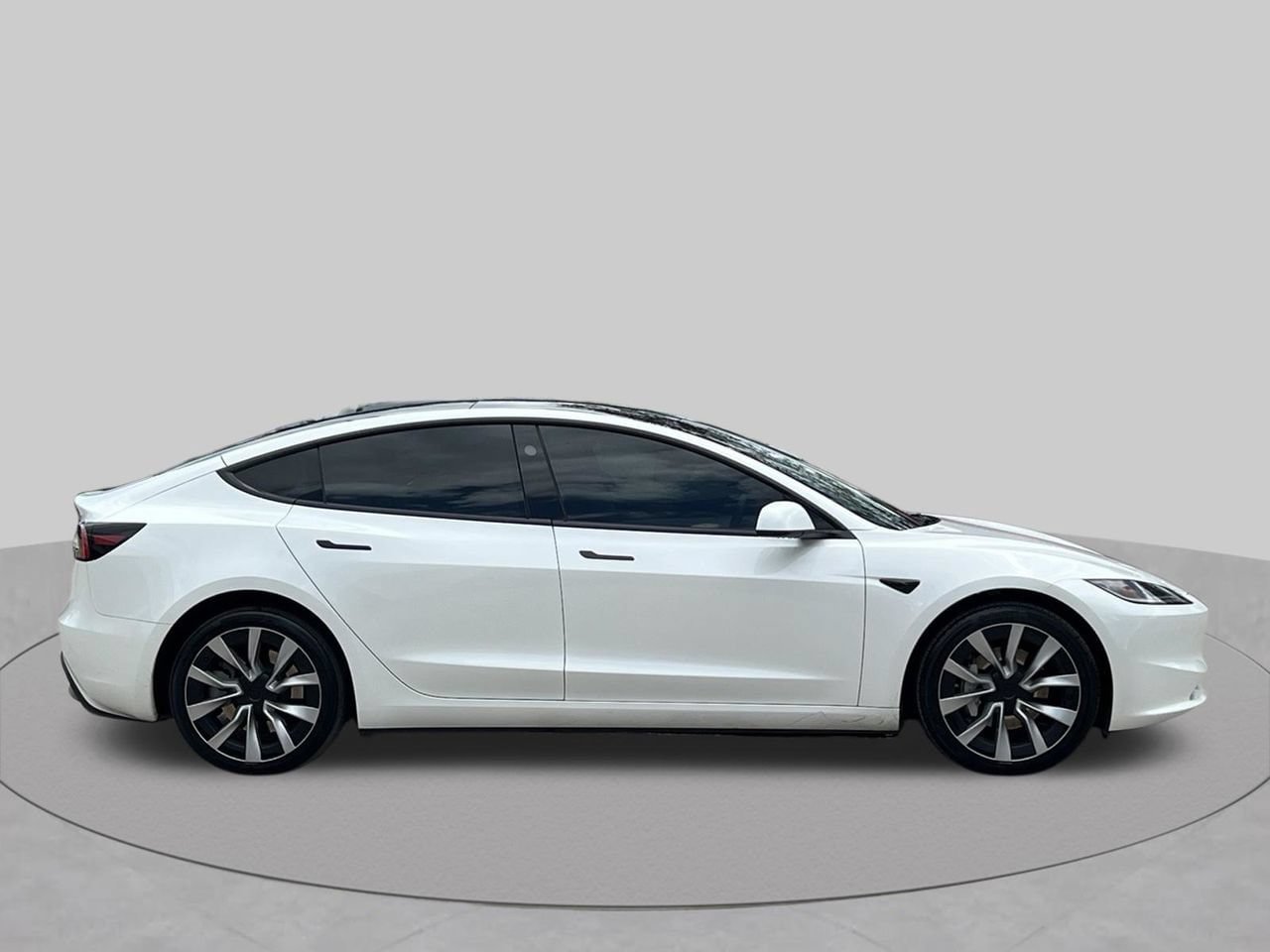 Used 2024 Tesla Model 3 Standard Range RWD image 6