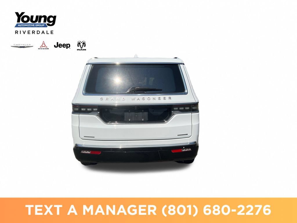 Used 2023 Jeep Grand Wagoneer Series III AWD/4WD image 4