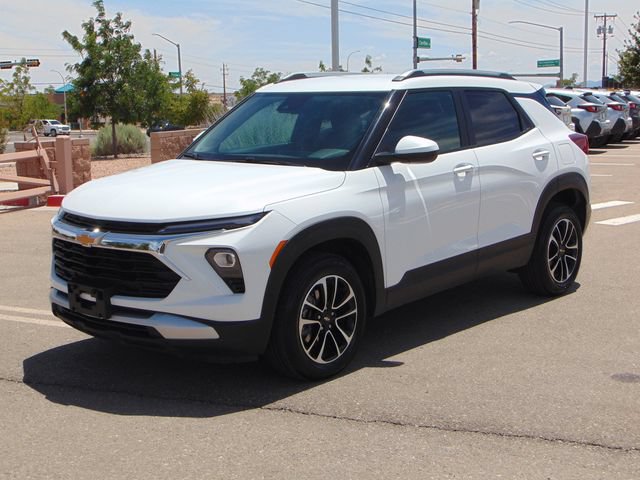 Used 2025 Chevrolet TrailBlazer LT AWD/4WD image 8
