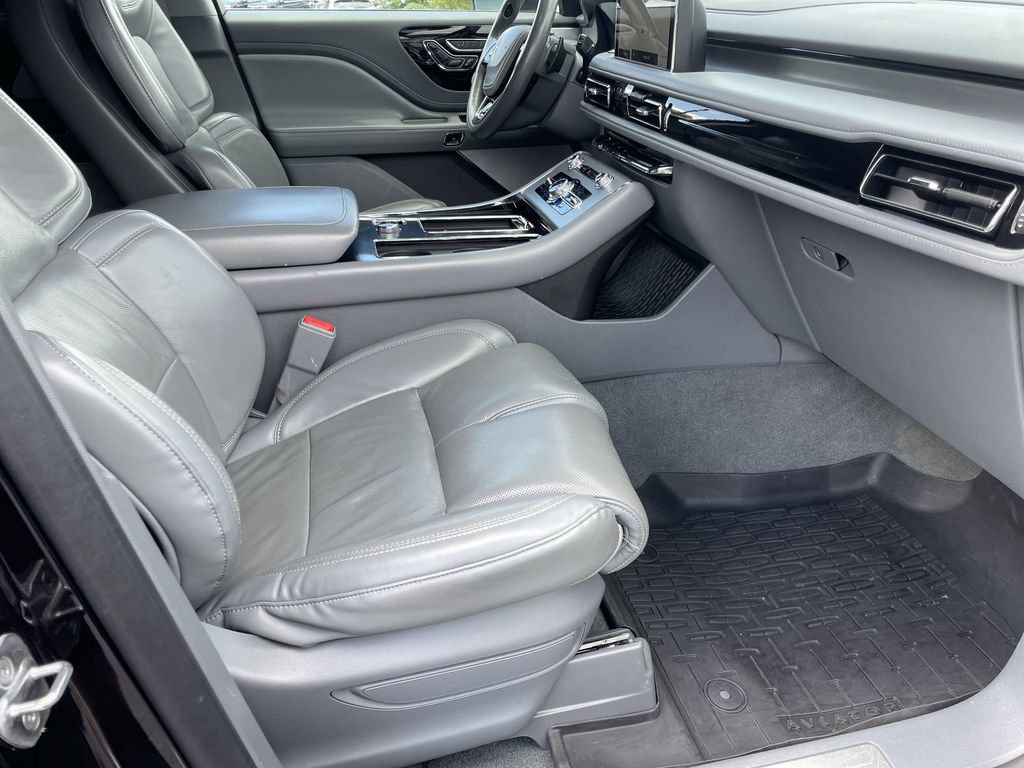 Used 2020 Lincoln Aviator Reserve w/ Equipment Group 202A AWD/4WD image 34