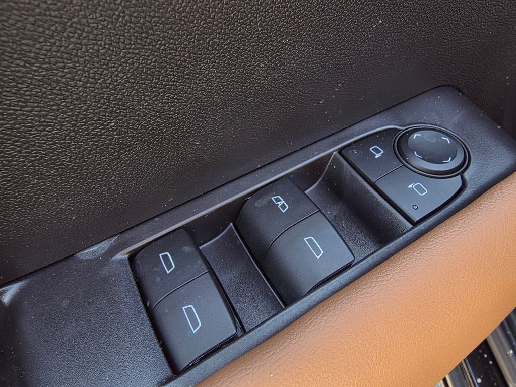 New 2026 GMC Canyon AT4 image 11