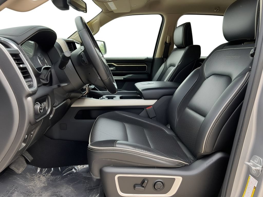 Used 2019 RAM 1500 Laramie AWD/4WD image 6