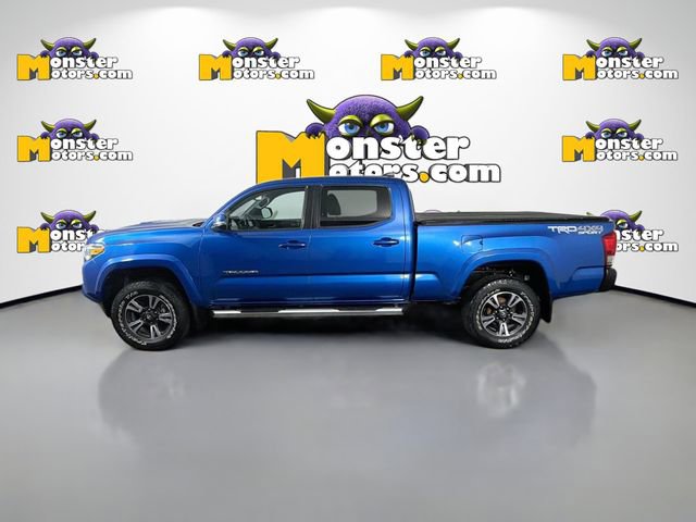 Used 2016 Toyota Tacoma SR5 AWD/4WD image 8