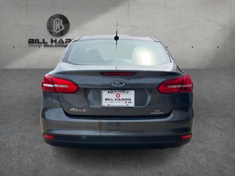 Used 2016 Ford Focus SE FWD image 5