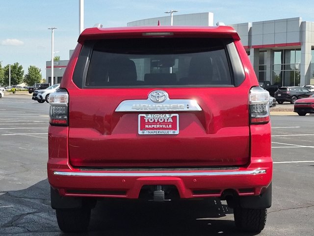 Used 2023 Toyota 4Runner Limited AWD/4WD image 7