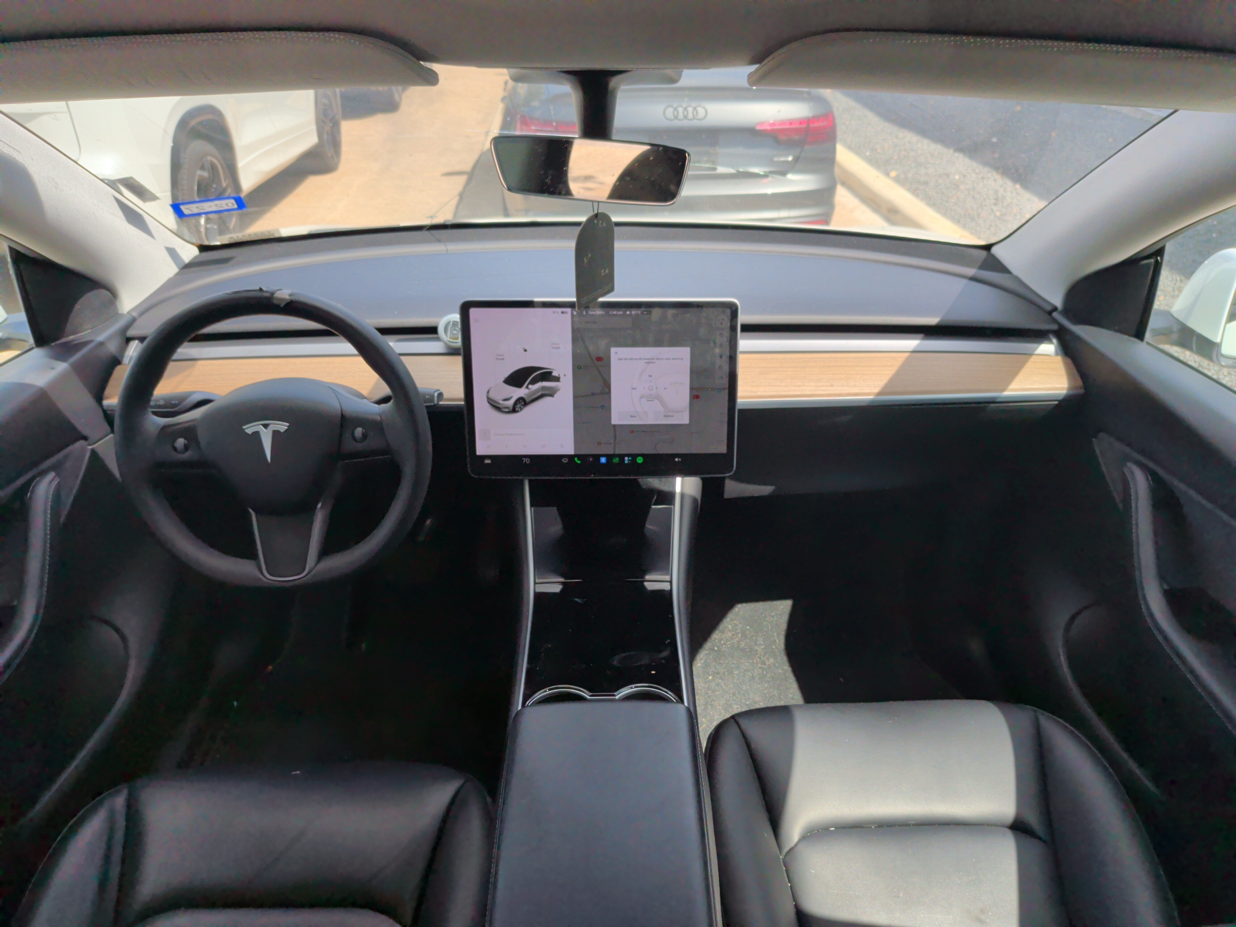 Used 2021 Tesla Model Y Long Range AWD/4WD image 29