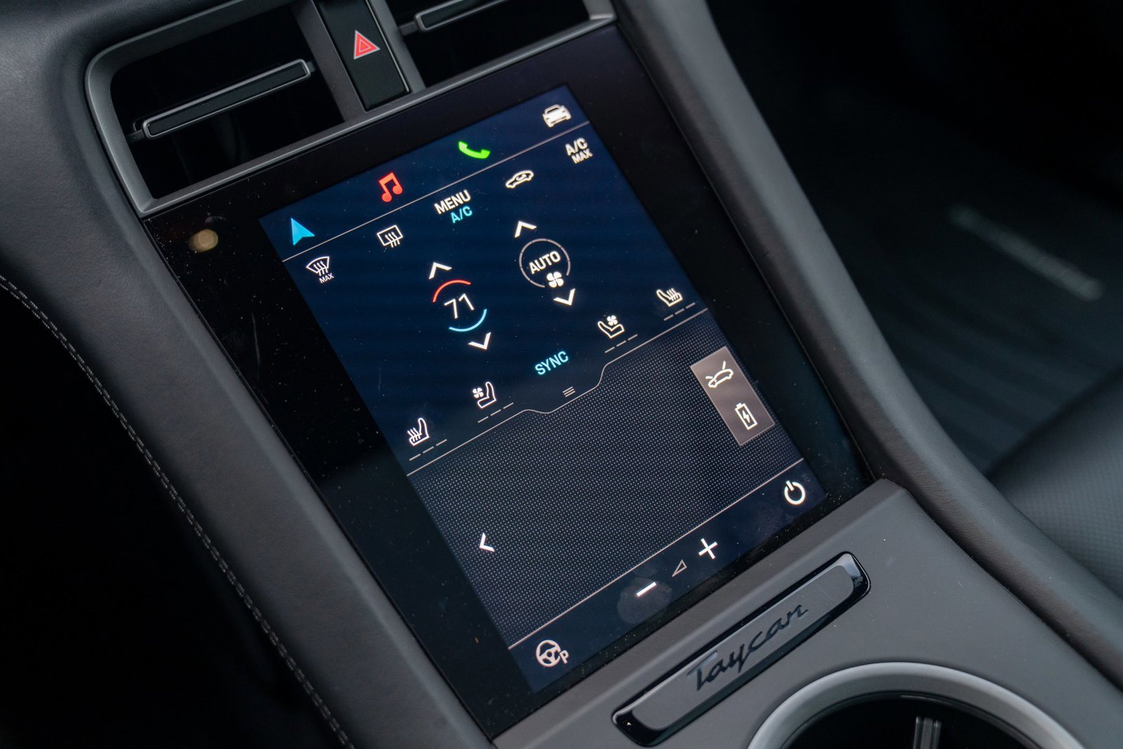 Certified 2025 Porsche Taycan image 19