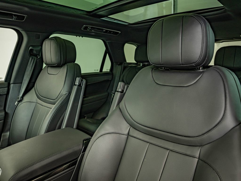 Used 2024 Land Rover Range Rover Sport Dynamic SE AWD/4WD image 31