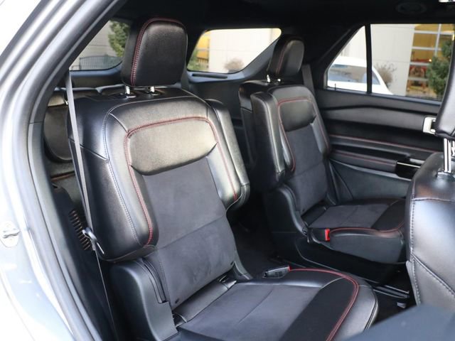 Used 2024 Ford Explorer ST-Line w/ Class IV Trailer Tow Package image 13