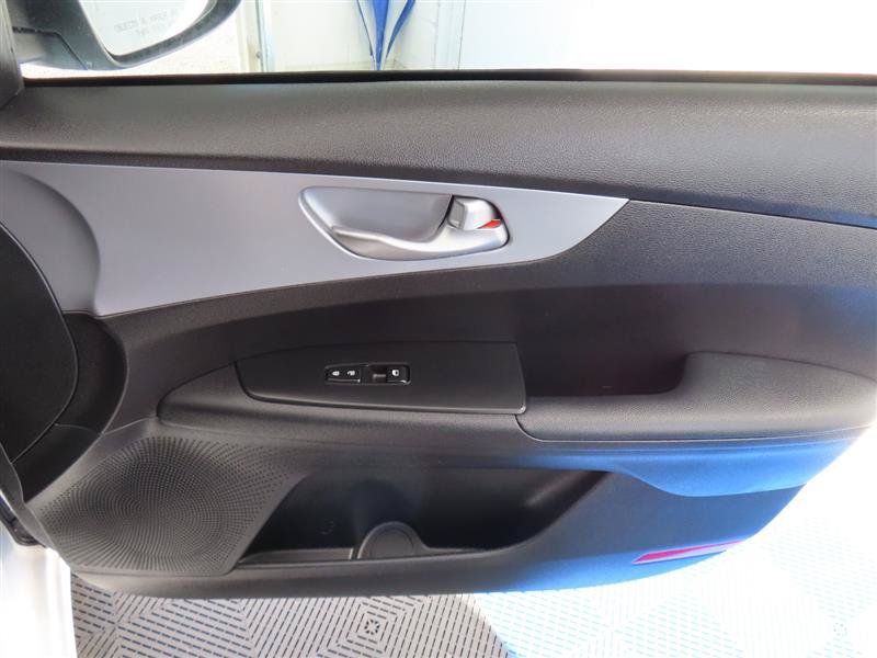 Used 2023 Kia Forte LXS w/ LXS Technology Package FWD image 30